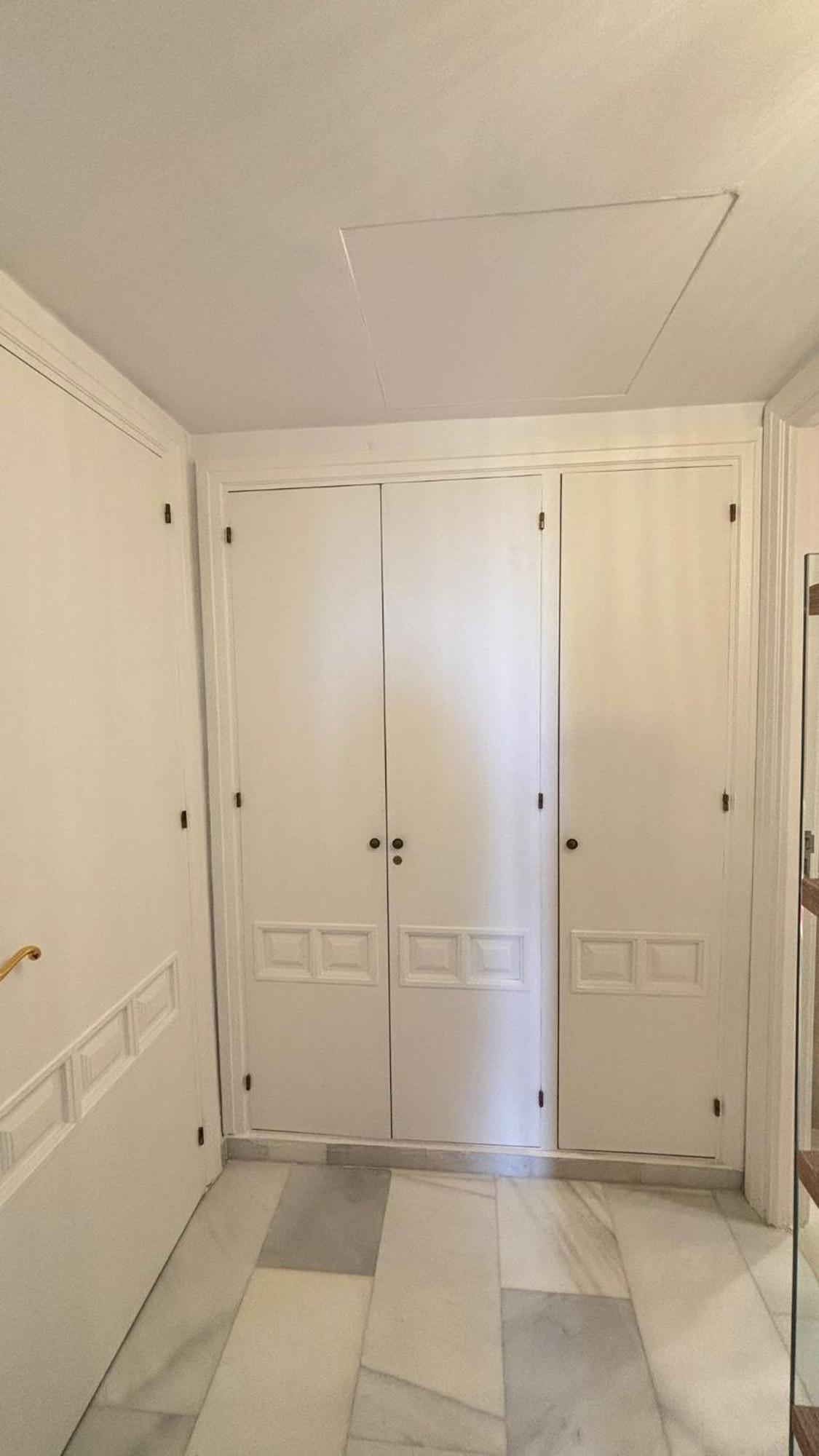 Rum i privatbostad Deluxe Con Bano Privado En Atalaya Apartagolf, Estepona